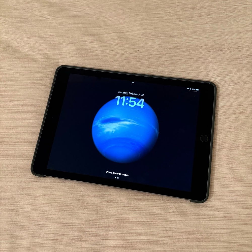 Apple iPad Pro 9.7” - Space Grey